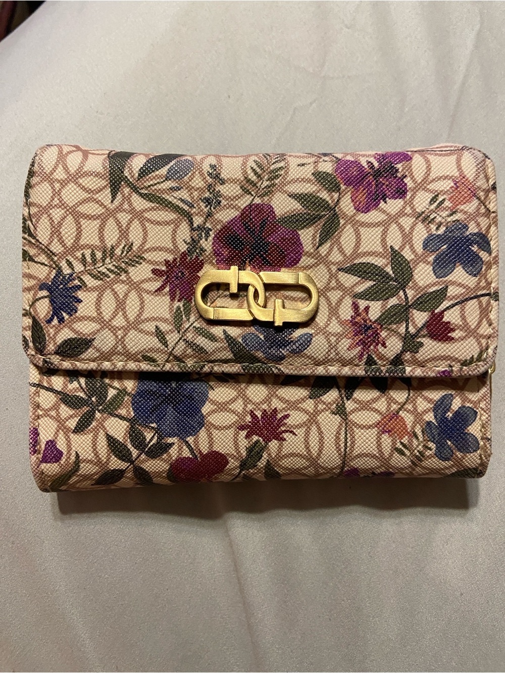 Flower Wallet Gold accents
